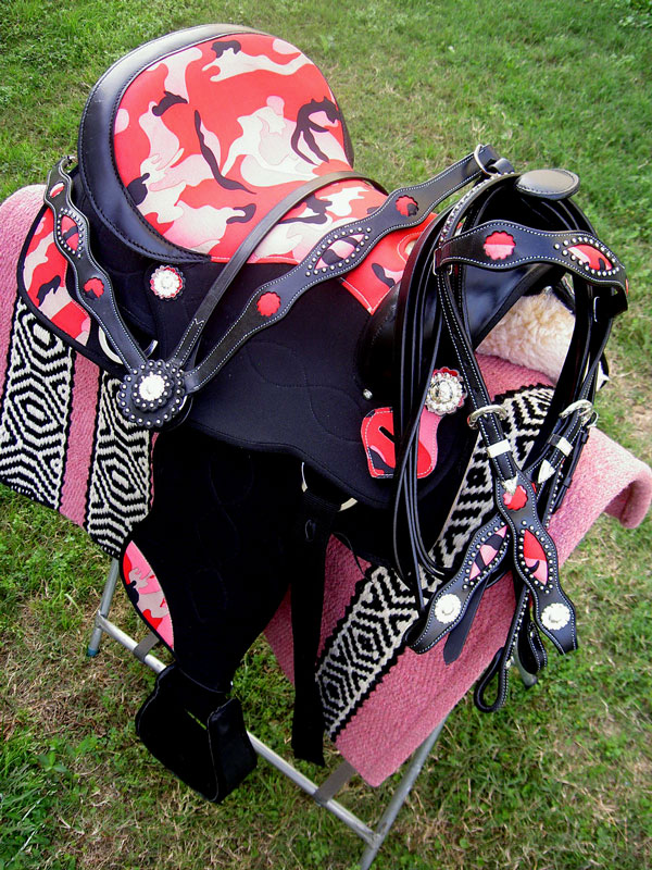 Pink camo saddle