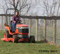 Compact tractor