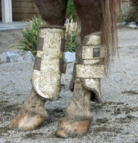 Muddy splint boots