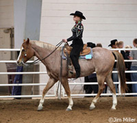 IHSA western horsemanship competitor