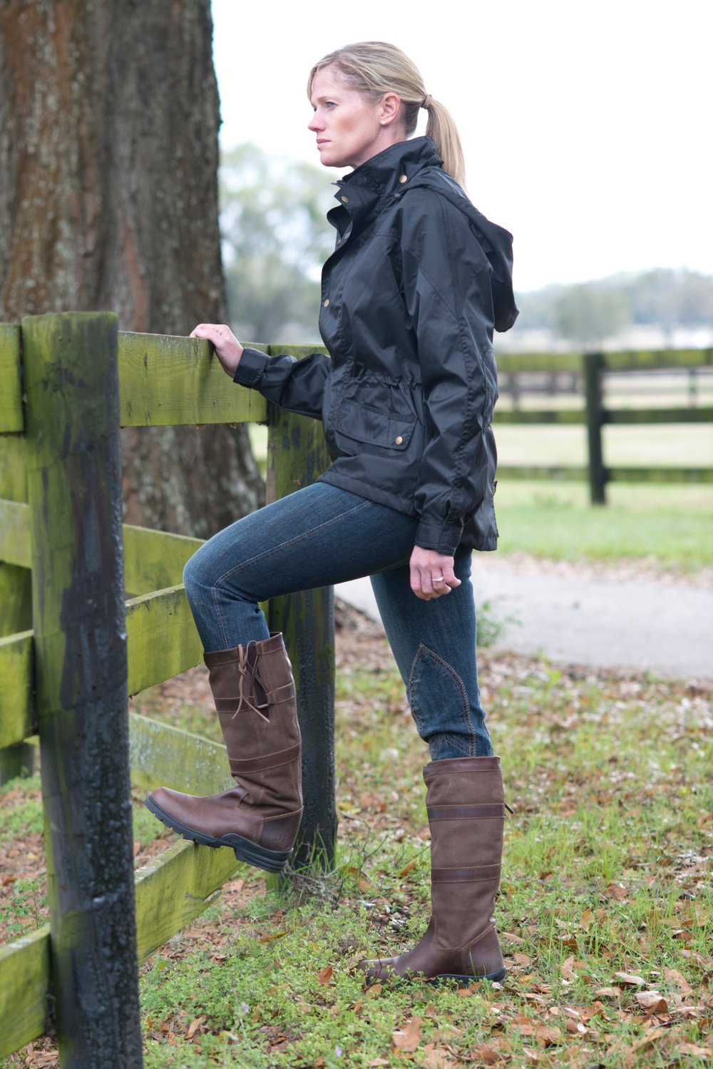 Sinead Halpin wearing Ovation Country Boots