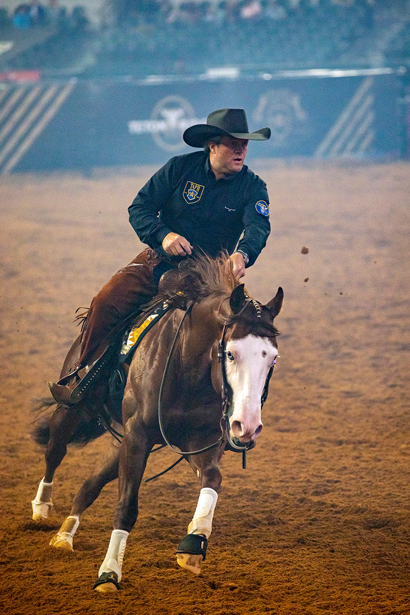 Casey Deary and Down Right Amazing defending their reining title at The American Performance Horseman in 2024