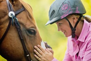 Form a Bond with Your Horse