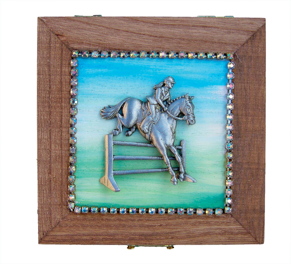 Homemade Horsey Gifts: Horse-Themed Gift Box