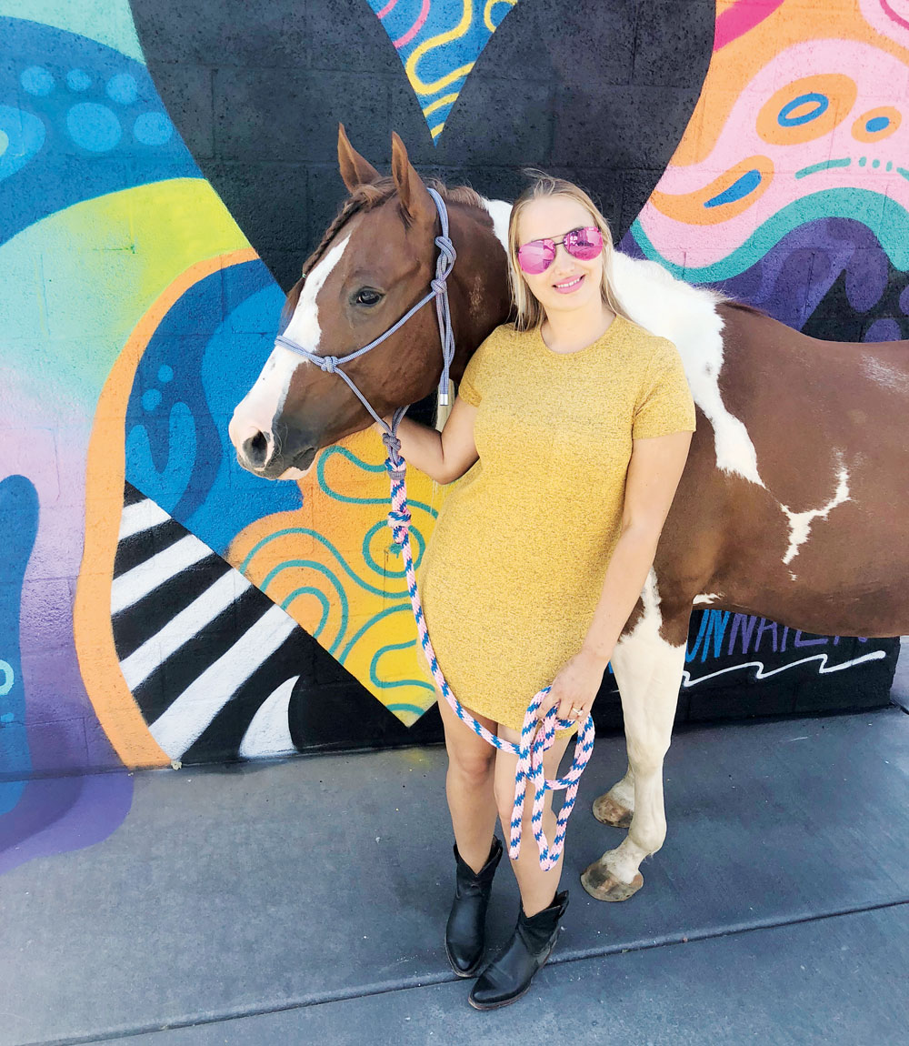 Raquel Lynn, blogger at Horses and Heels