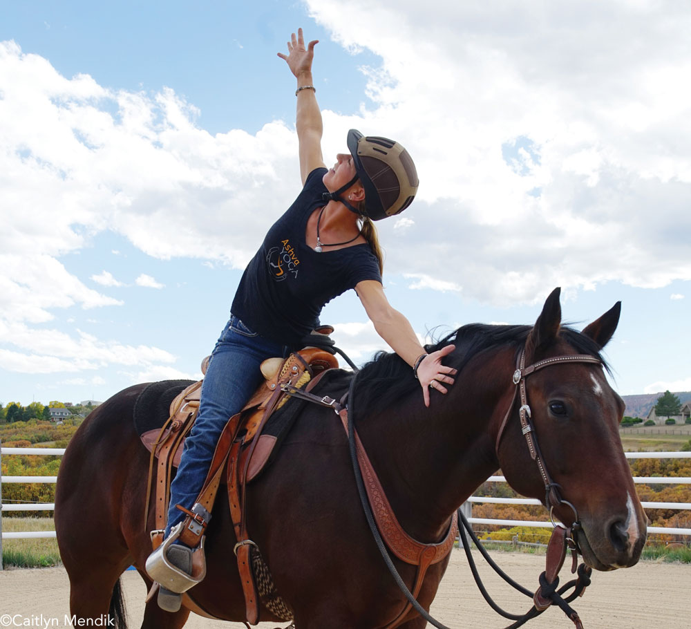 Mounted resolved triangle pose