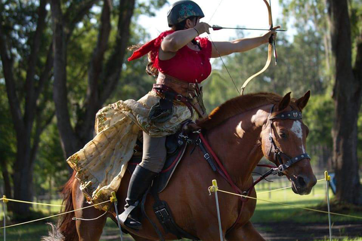 Sponsored archery rider Elizabeth Tinnan