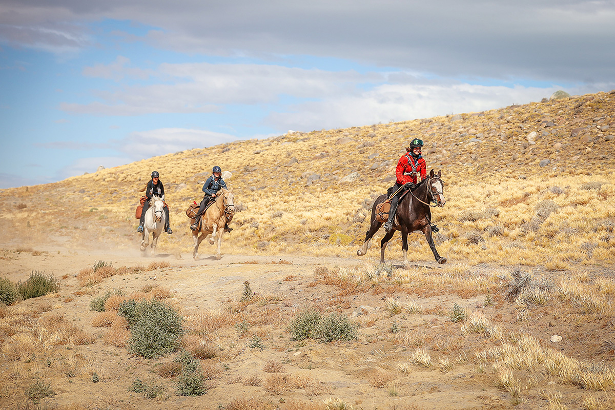 Gaucho Derby riders extend their lead