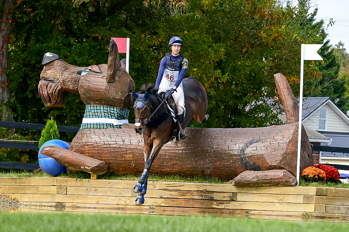 Isabelle Bosley (USA) and Conner, winners of the 3*.