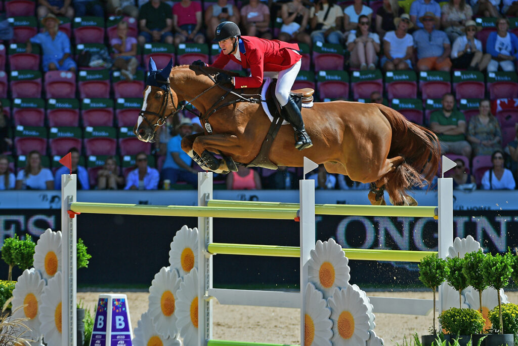 McLain Ward and Contagious had a clear round on Thursday, August 11