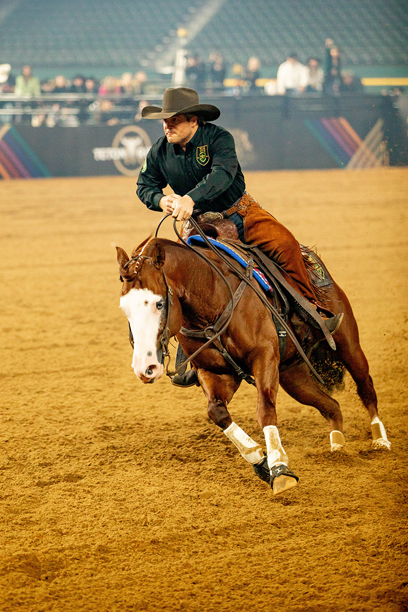 Casey Deary and Down Right Amazing reining circles