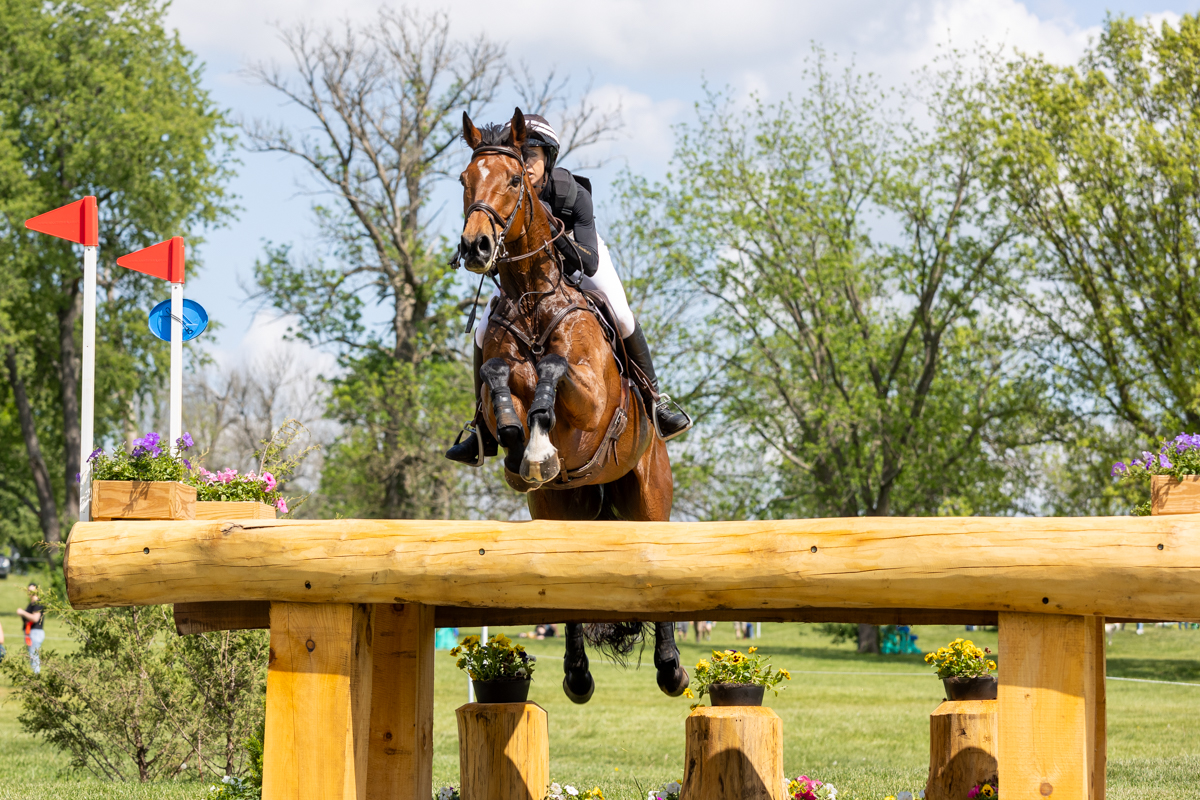 Monica Spencer (NZL) and Artist on the 2026 Defender Kentucky Cross-Country course.