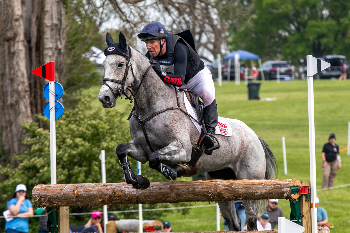 Oliver Townend and Sorocaima maneuver the Park Question portion of the Defender Kentucky cross-country course