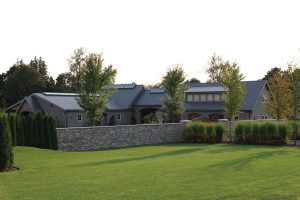 Equestrian Property 10-stall barn